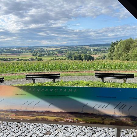 Wunderschoenes Apartment Mit Bademantelgang Zur Wohlfuehltherme Bad Griesbach  Bagian luar foto